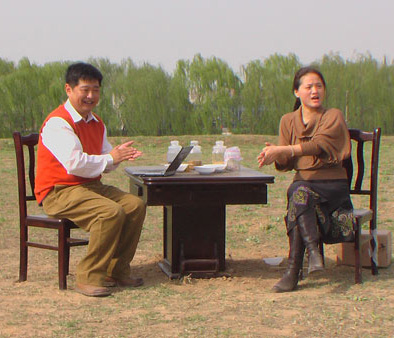 苍蝇姑娘:靳任任